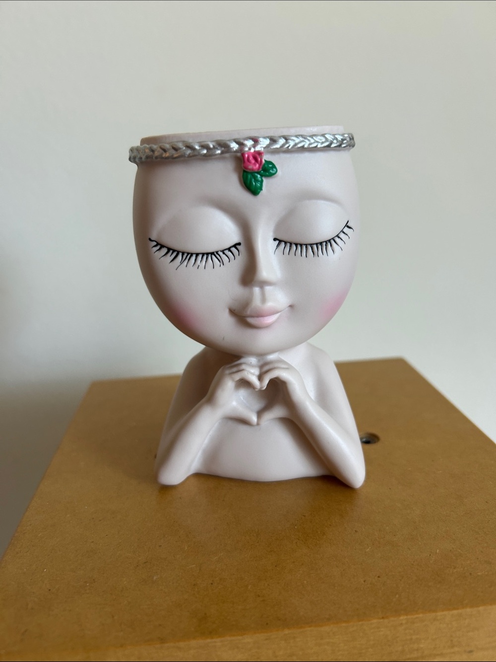 Cute Girl Face Planter with Closed Eyes & Heart Hands Decor